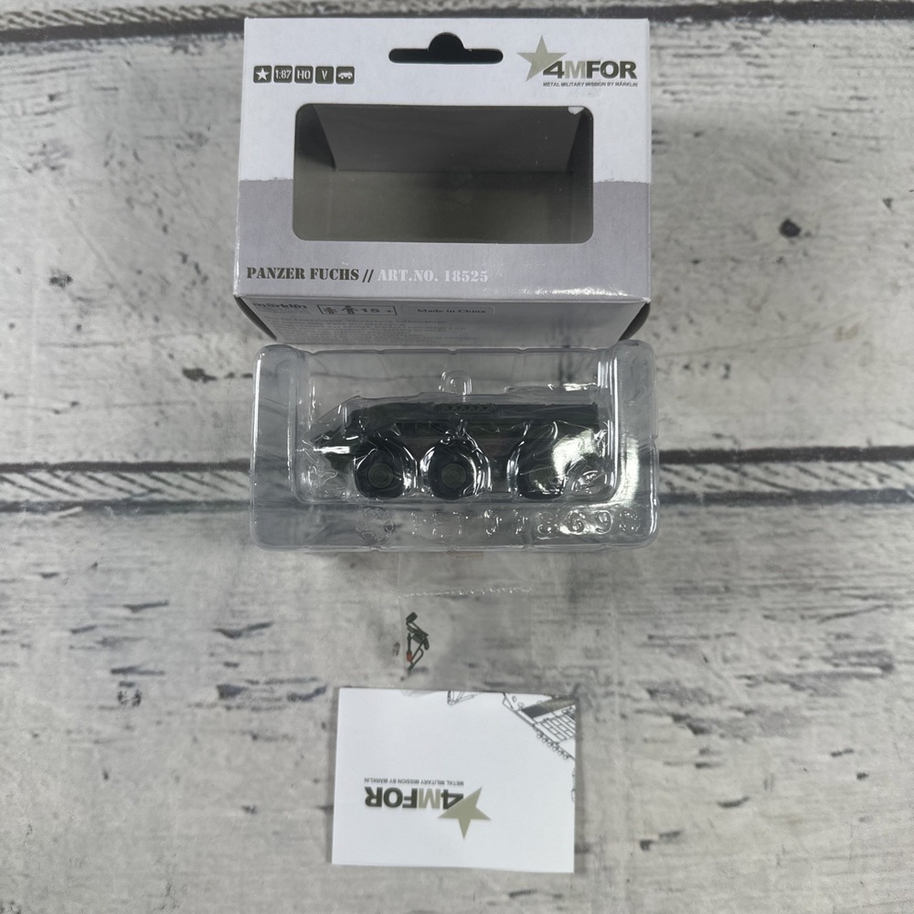 NEW Märklin 18525 4MFOR Panzer Fuchs H0 1:87 Armored Vehicle Sealed Parts